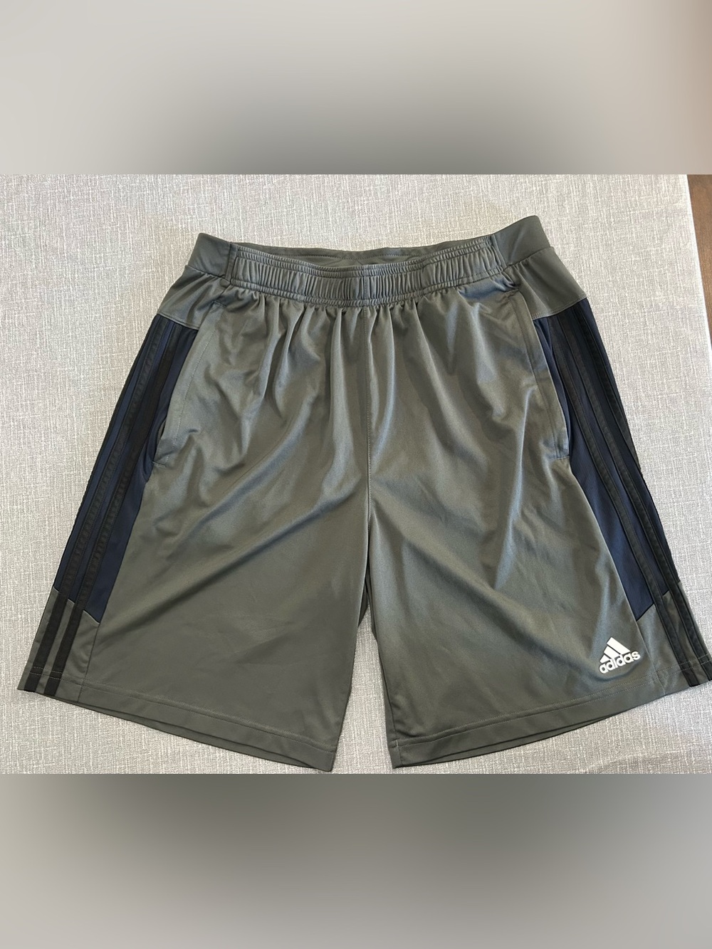 adidas Men's Gray Blue Athletic Shorts Primegreen Aeroready Workout Sports L